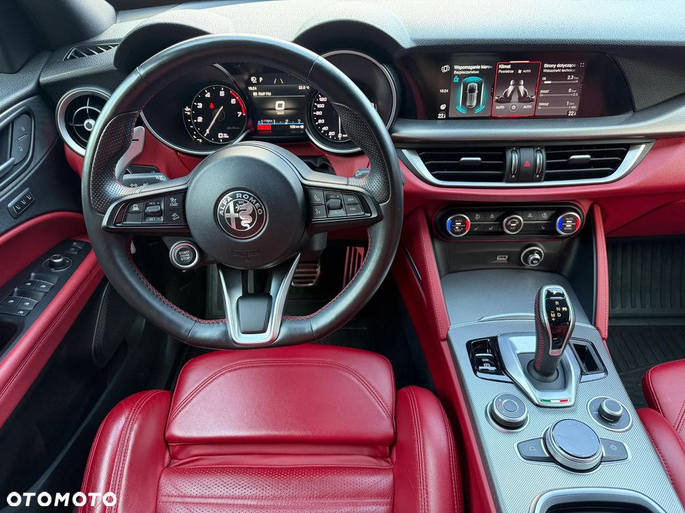 Alfa Romeo Stelvio 2.0 Turbo Veloce Q4 - 31
