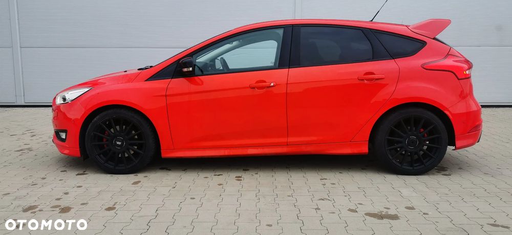 Ford Focus 1.5 EcoBoost STart-Stopp-System ST-LINE - 5