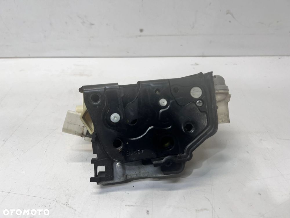 ZAMEK DRZWI PRAWY PRZÓD AUDI A6 C7 4G2837016 9 PIN - 3