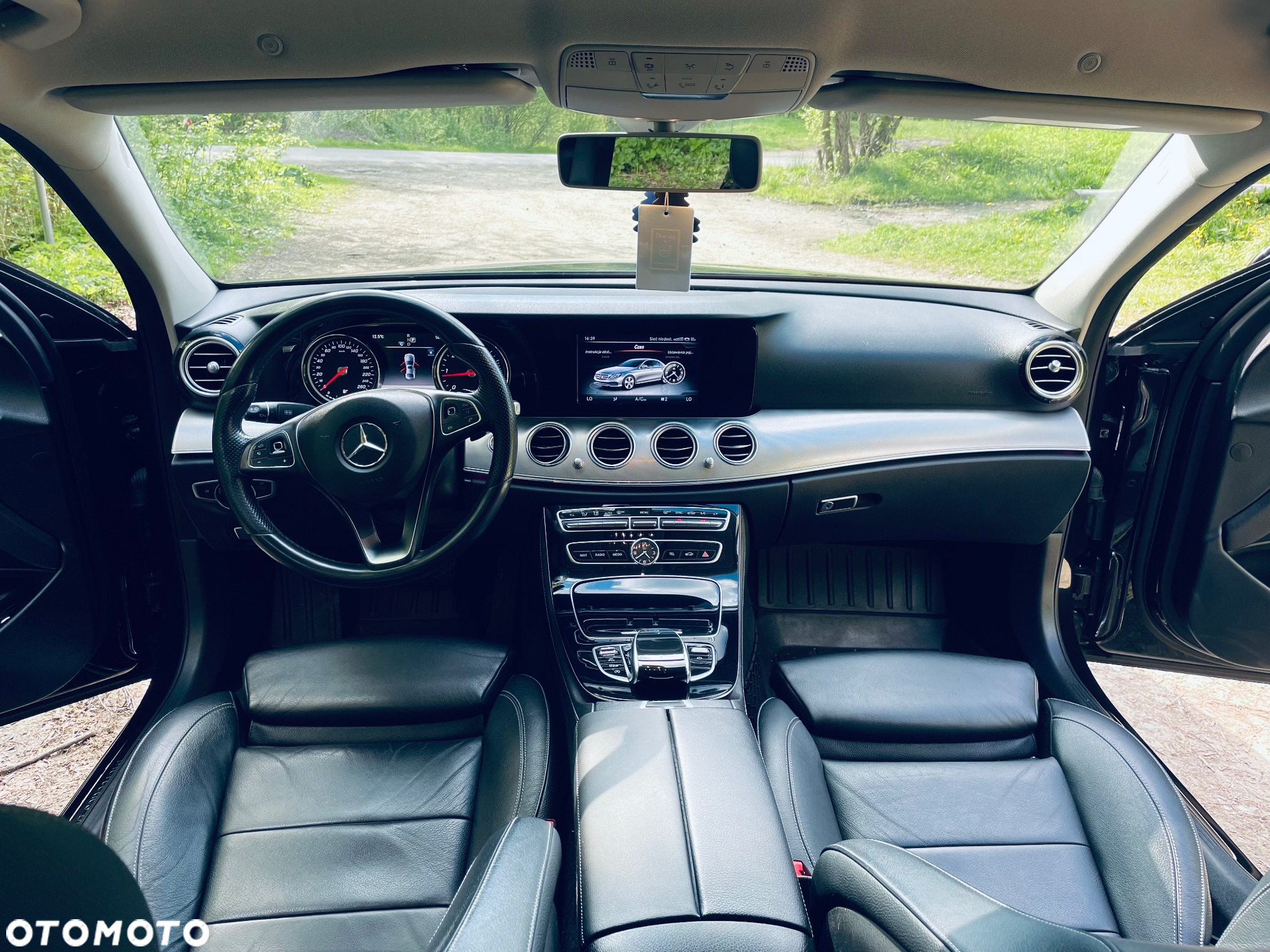 Mercedes-Benz Klasa E 220 d T 9G-TRONIC - 20