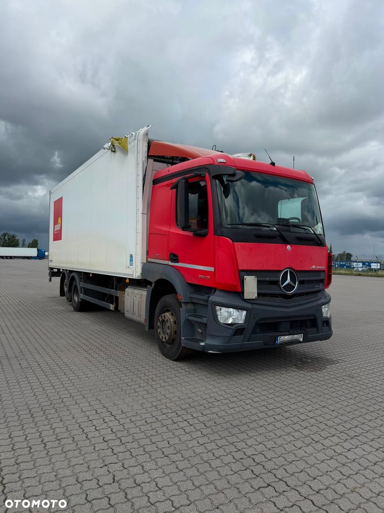 Mercedes-Benz Actros - 1