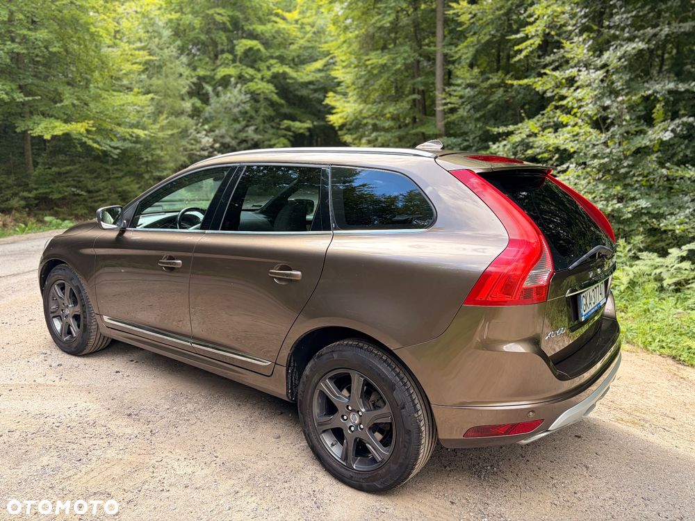 Volvo XC 60 D5 AWD Summum - 6