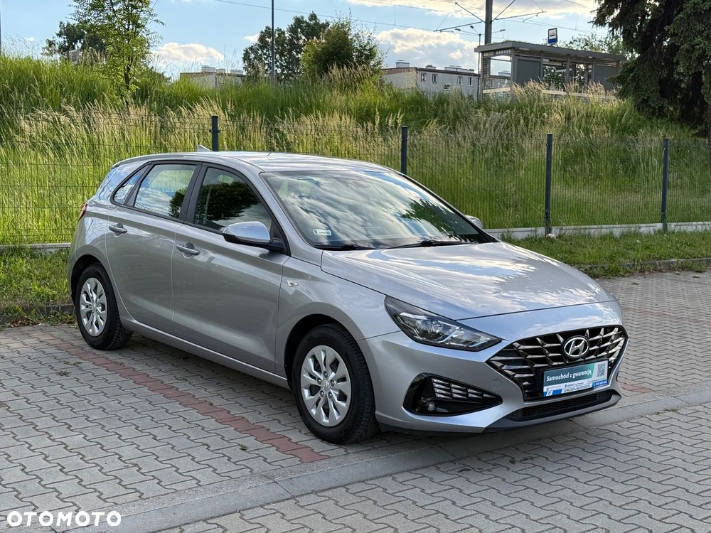 Hyundai i30 1.5 DPI Classic + - 27