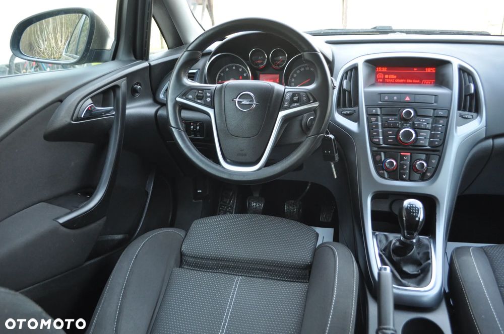 Opel Astra 1.4 Turbo Color Edition - 22