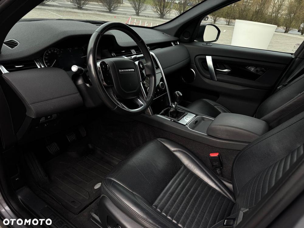 Land Rover Discovery Sport 2.0 TD4 HSE Luxury 129g - 25
