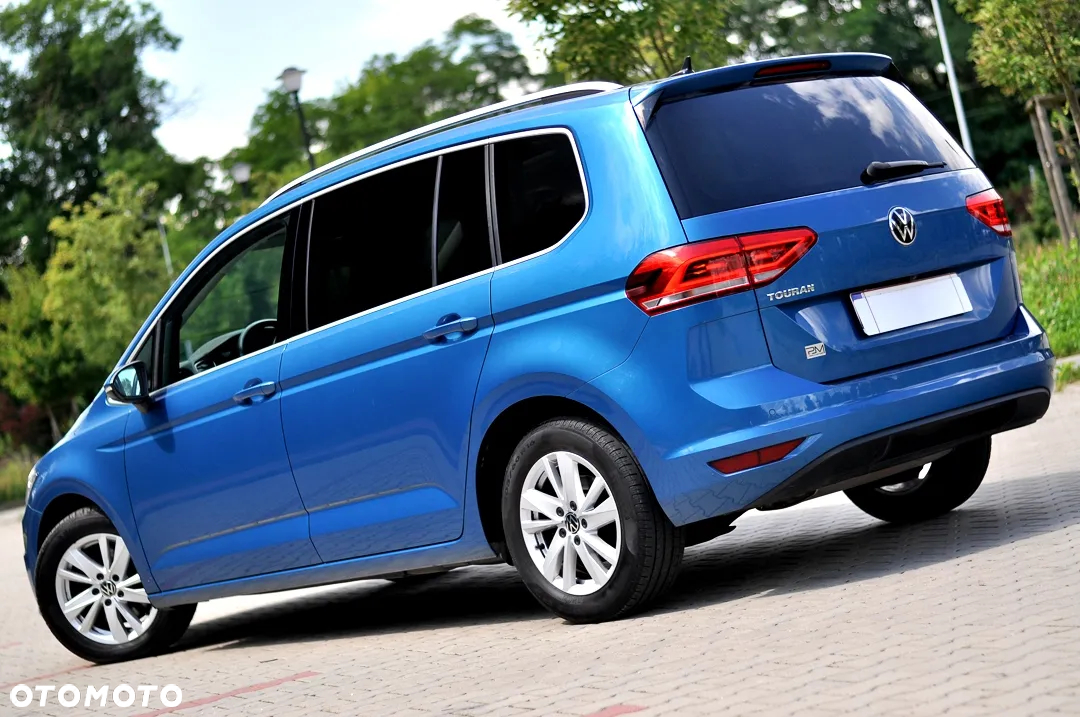 Volkswagen Touran 1.5 TSI ACT OPF Highline - 3