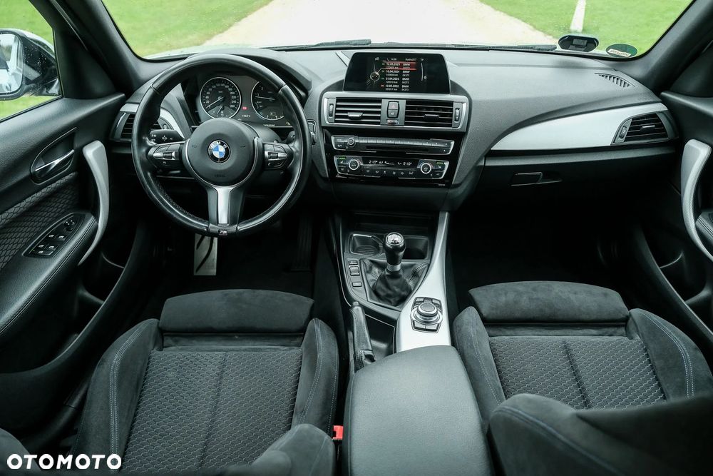 BMW Seria 1 120i M Sport - 36