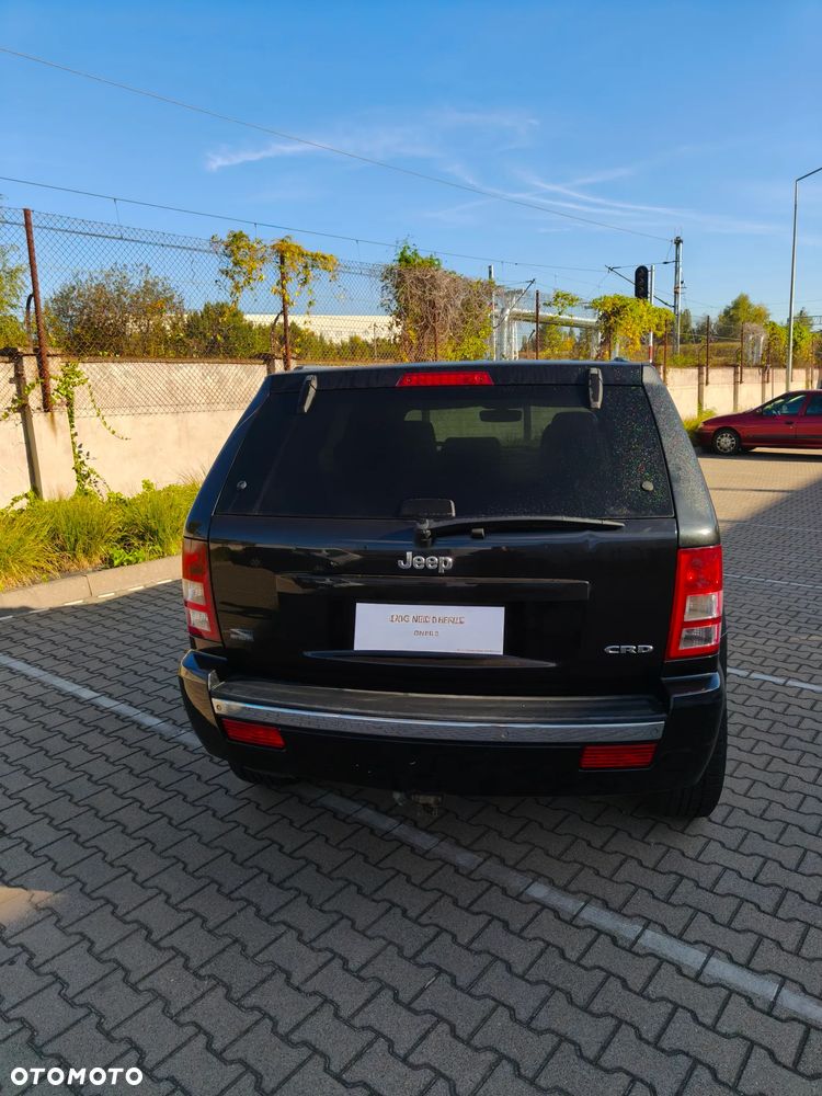 Jeep Grand Cherokee - 19