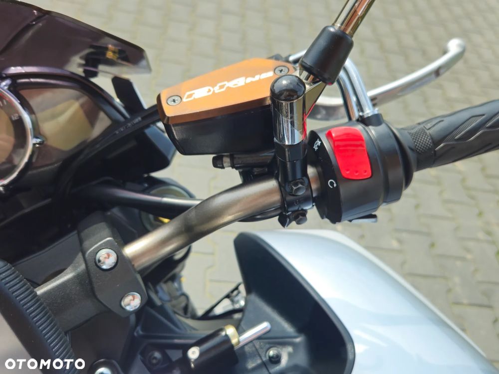 Suzuki GSX - 31