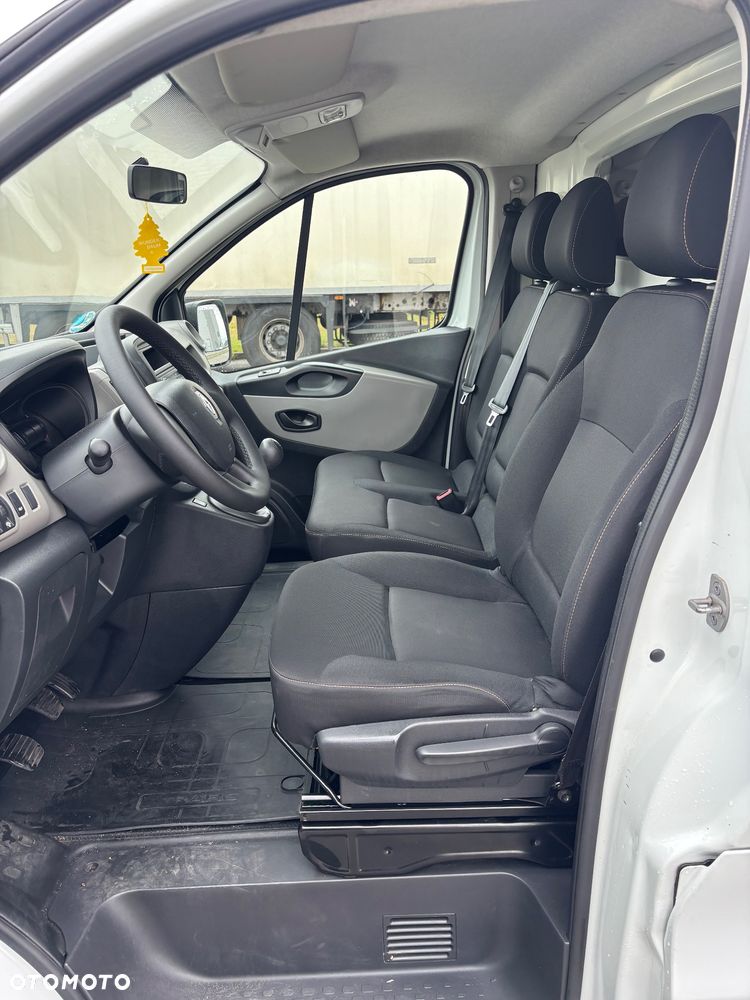 Renault trafic - 19