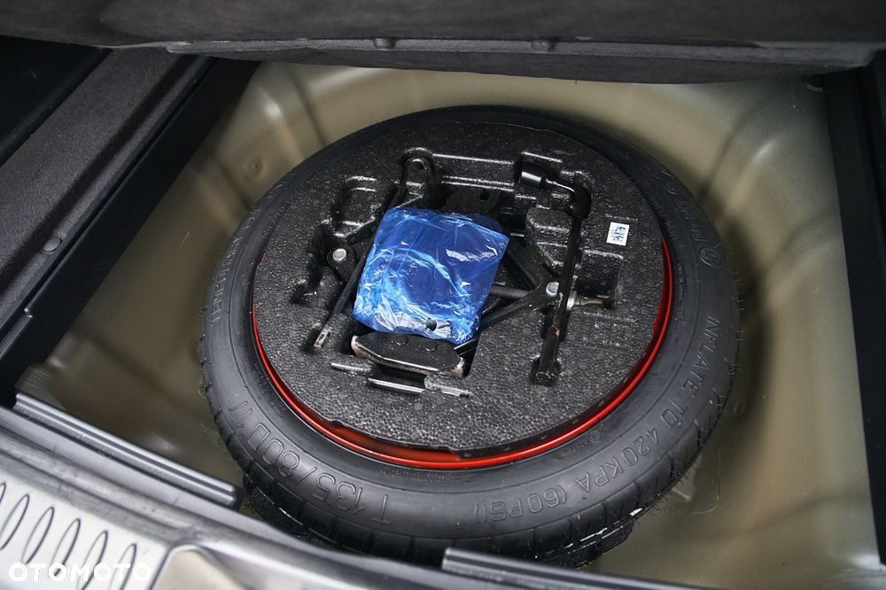 Hyundai i40 Kombi 1.7 CRDi DCT Premium - 22