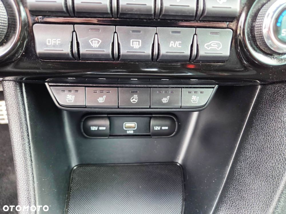 Kia Sportage 1.6 CRDI AWD Eco-Dynamics+ (48V M-H) GT LINE - 11