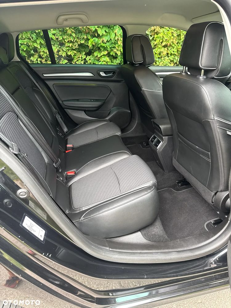 Renault Megane ENERGY dCi 130 Start & Stop Bose Edition - 9