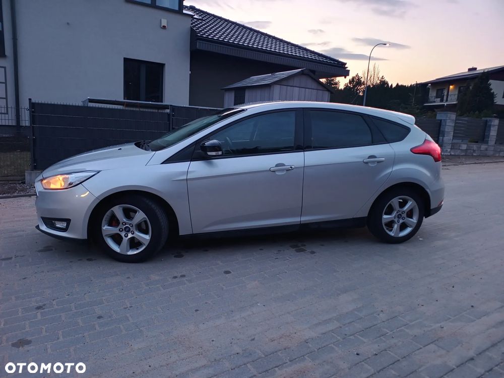 Ford Focus 1.0 EcoBoost 99g Trend - 9