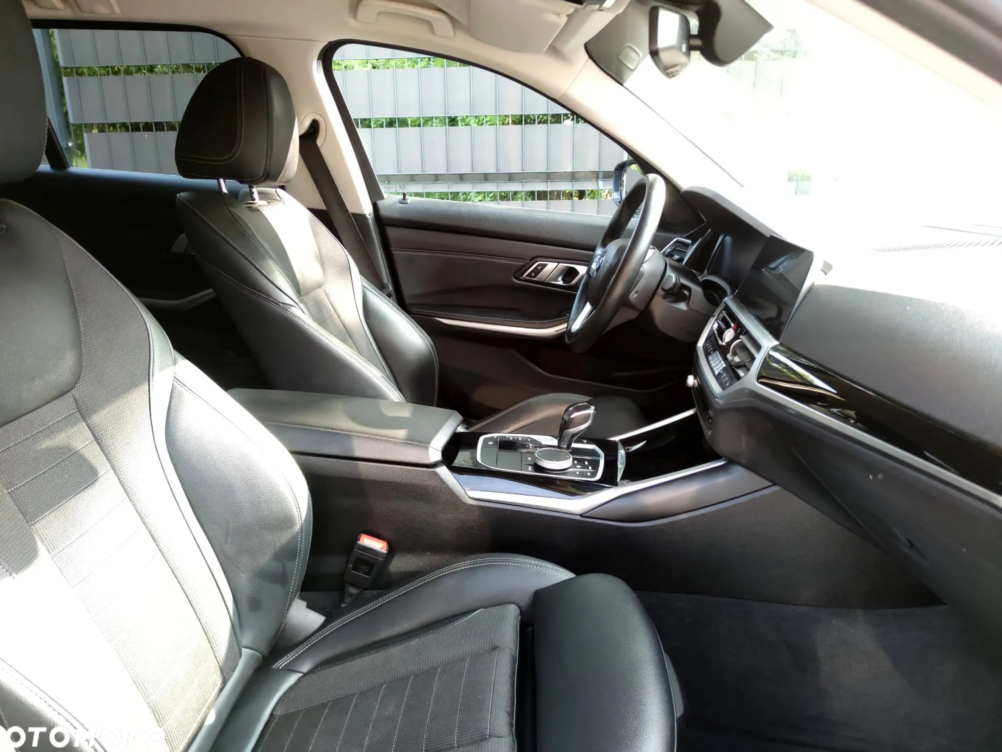 BMW Seria 3 318i Sport Line - 20