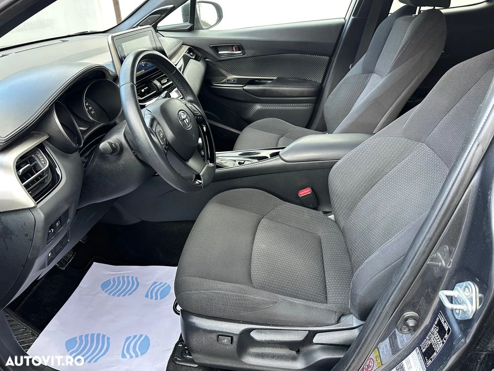Toyota C-HR Hybrid Business-Edition - 12