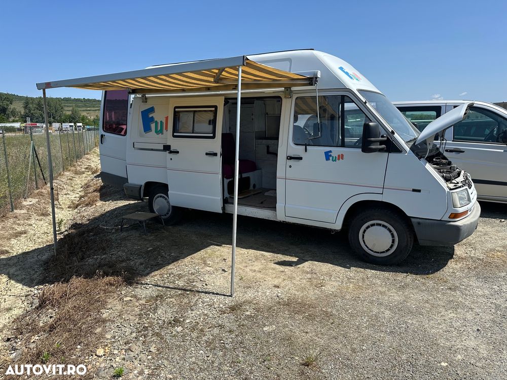 Renault Trafic - 1