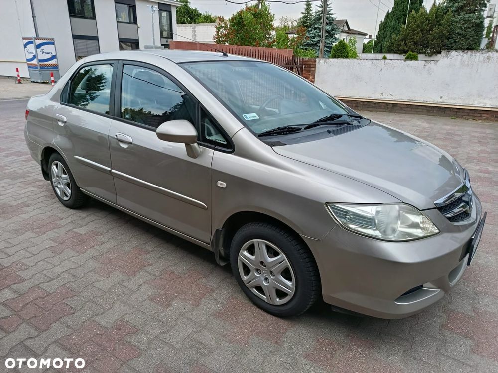 Honda City 1.4 Comfort - 2