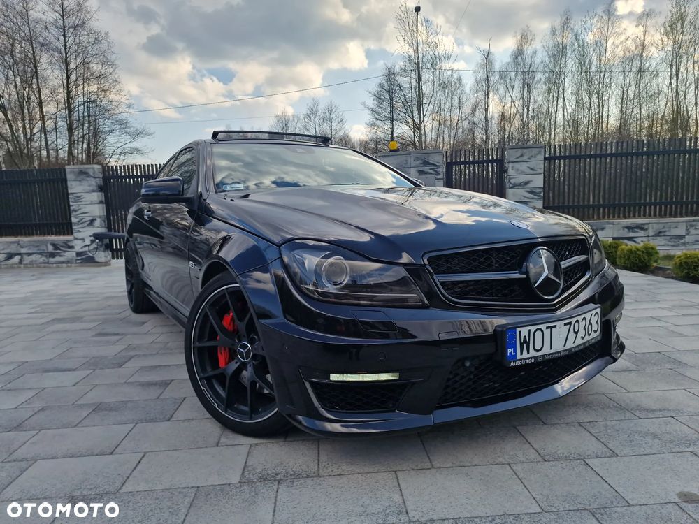 Mercedes-Benz Klasa C 63 AMG AMG SPEEDSHIFT MCT AMG Performance Package Edition 1 - 13