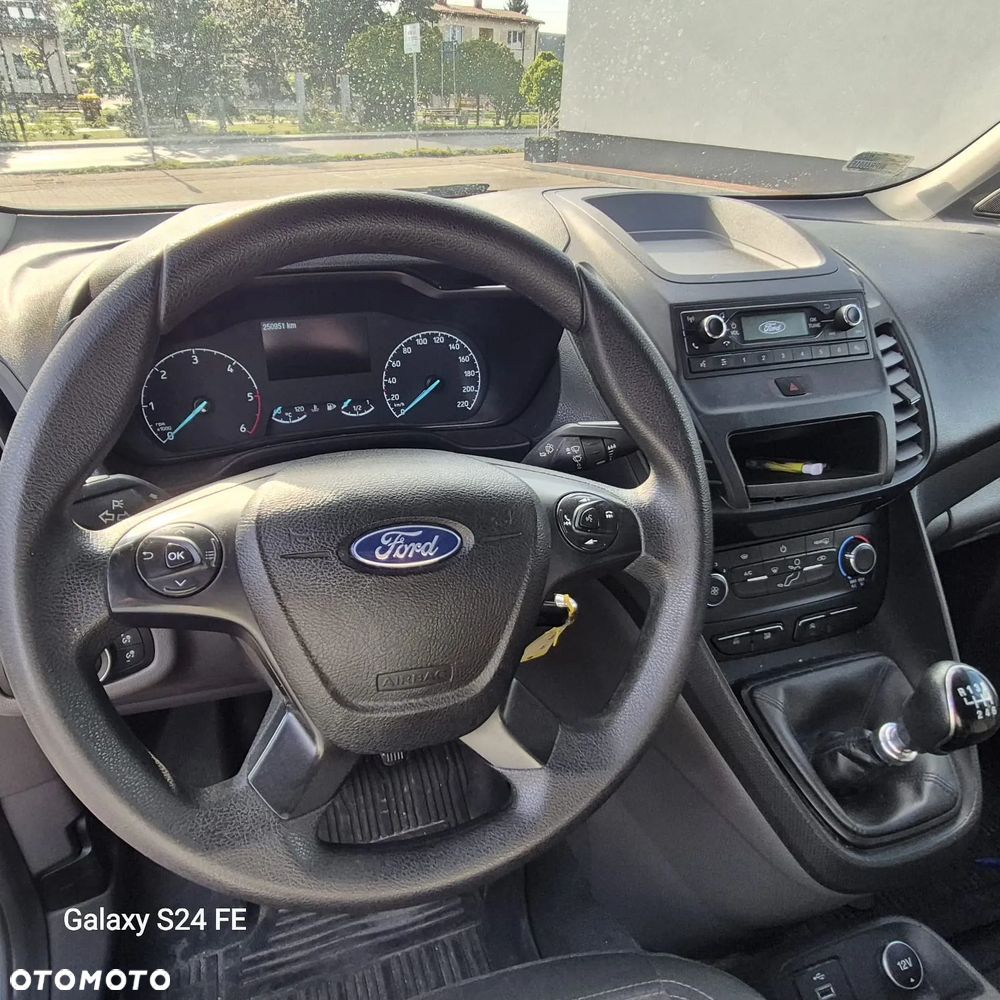 Ford Transit Connect - 11