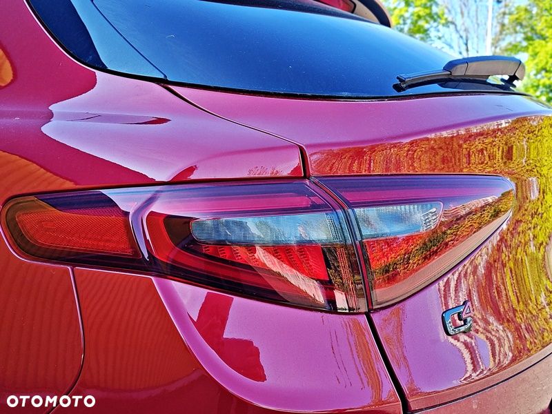 Alfa Romeo Stelvio 2.0 Turbo 16V AT8-Q4 Veloce Ti - 9