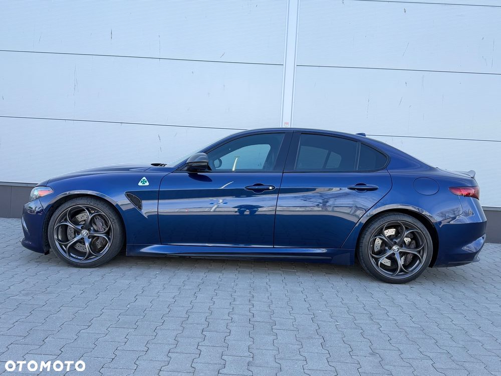 Alfa Romeo Giulia - 10
