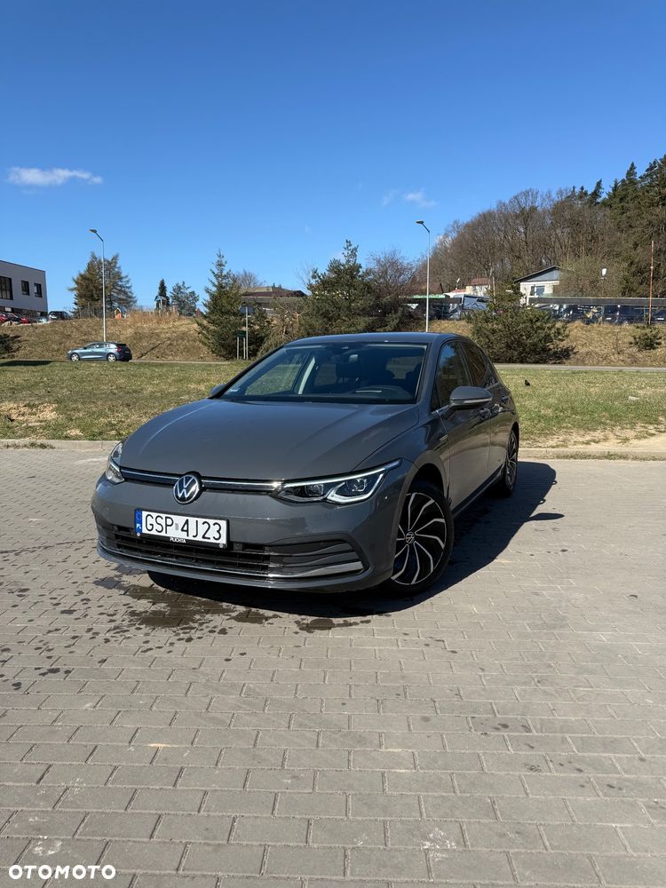 Volkswagen Golf 1.5 eTSI EVO R-Line DSG - 1