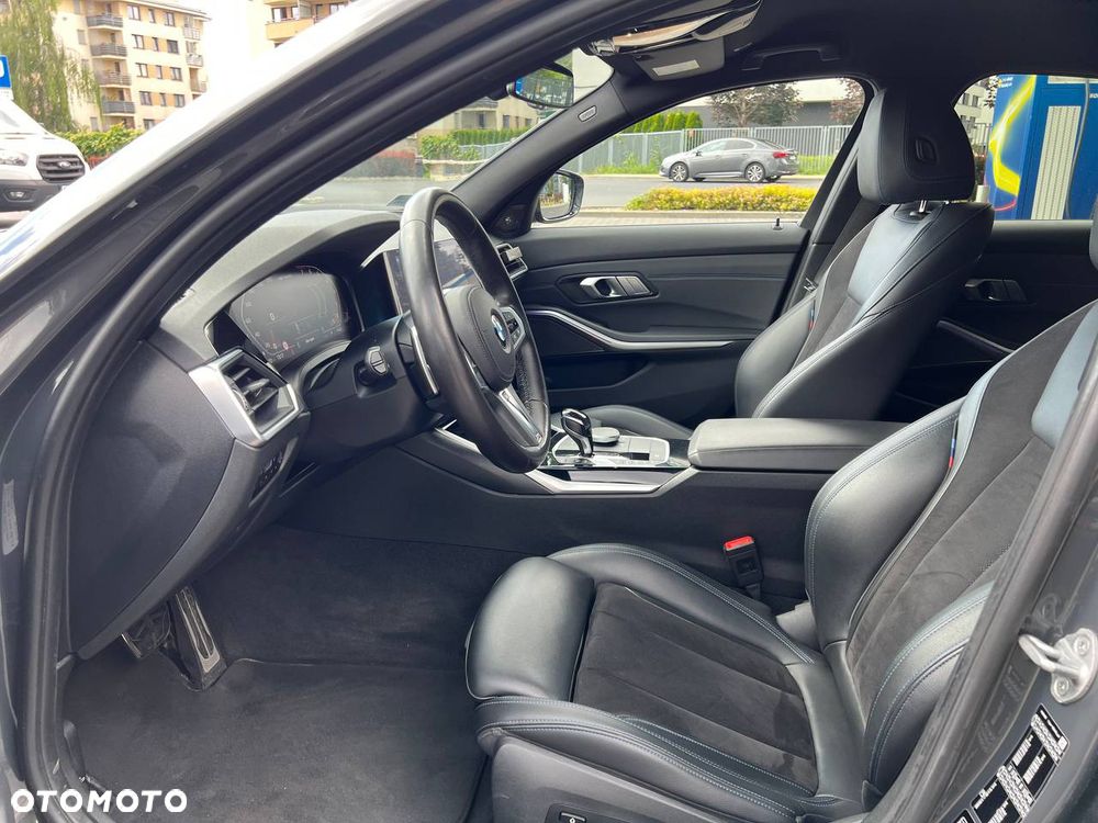 BMW Seria 3 M340i xDrive - 10