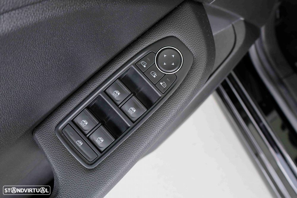Renault Clio - 11