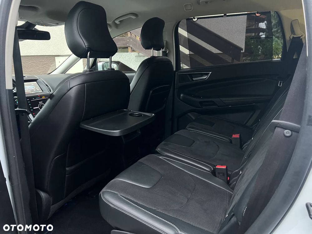 Ford S-Max ver-2-0-tdci-4wd-titanium-powershift - 12