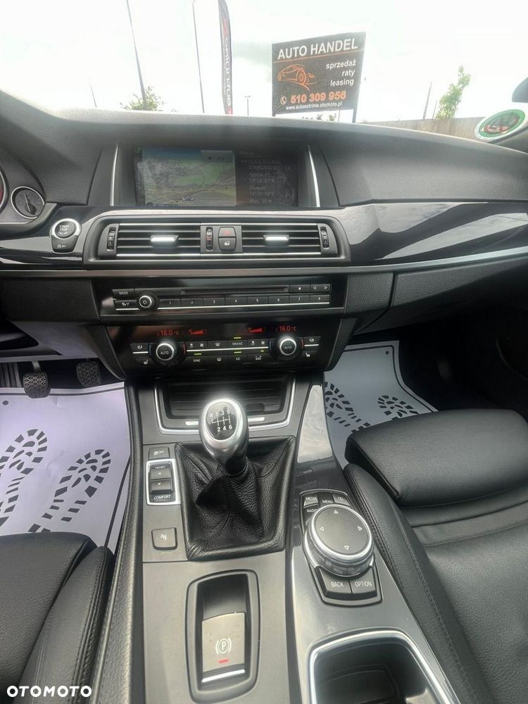BMW Seria 5 520d Luxury Line - 16