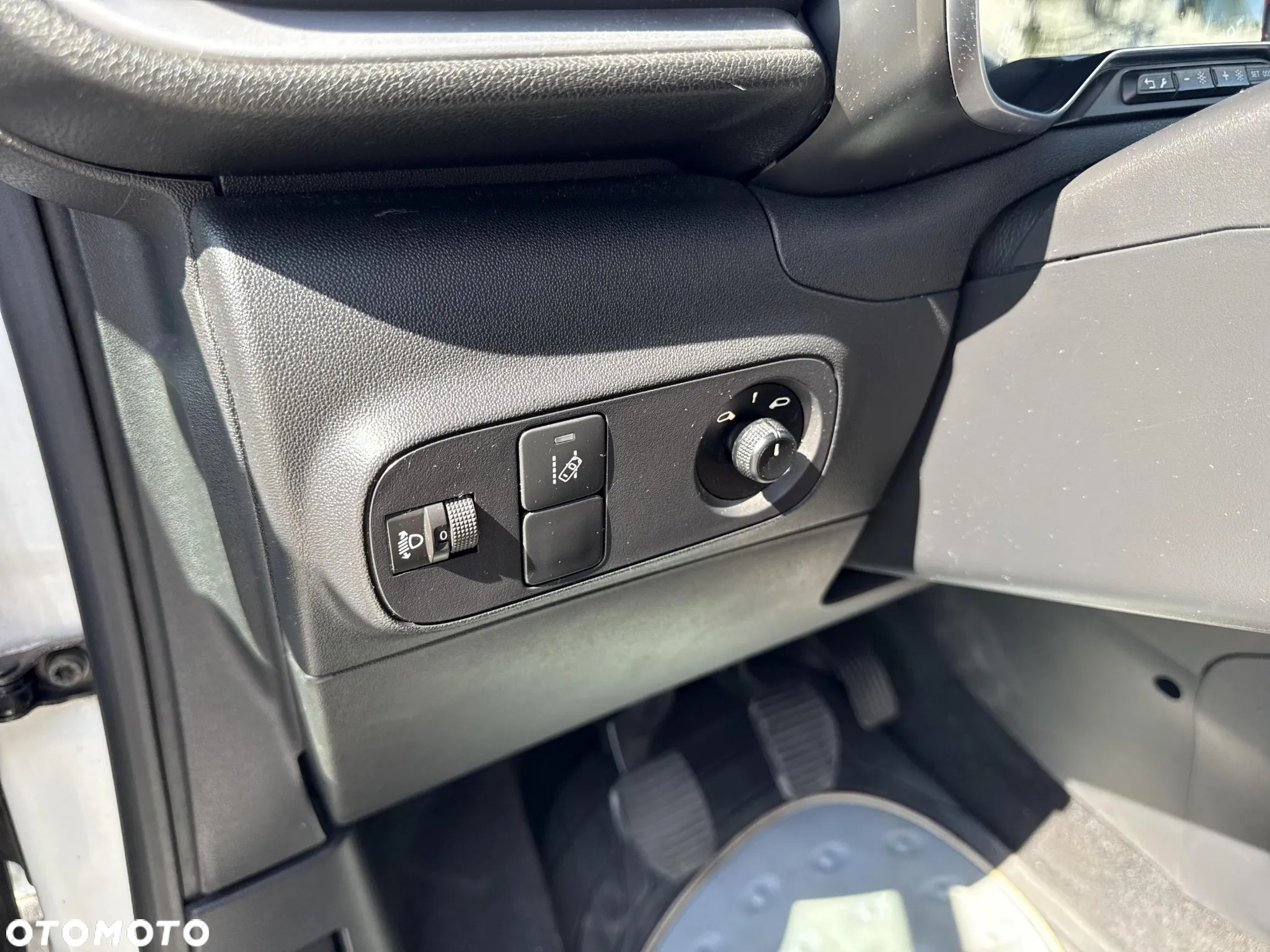 Citroën C3 1.2 PureTech GPF Shine S&S - 19