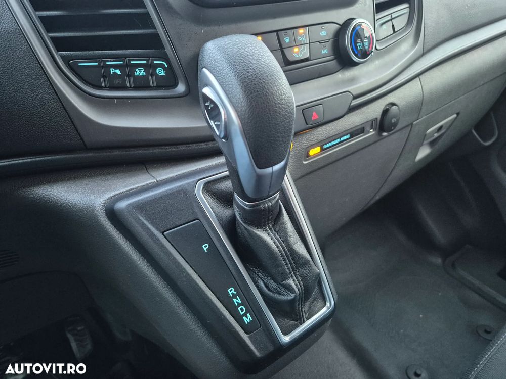 Ford Transit Custom Kombi 320 2.0 EcoBlue 130 CP L2H1 Trend Aut. - 23
