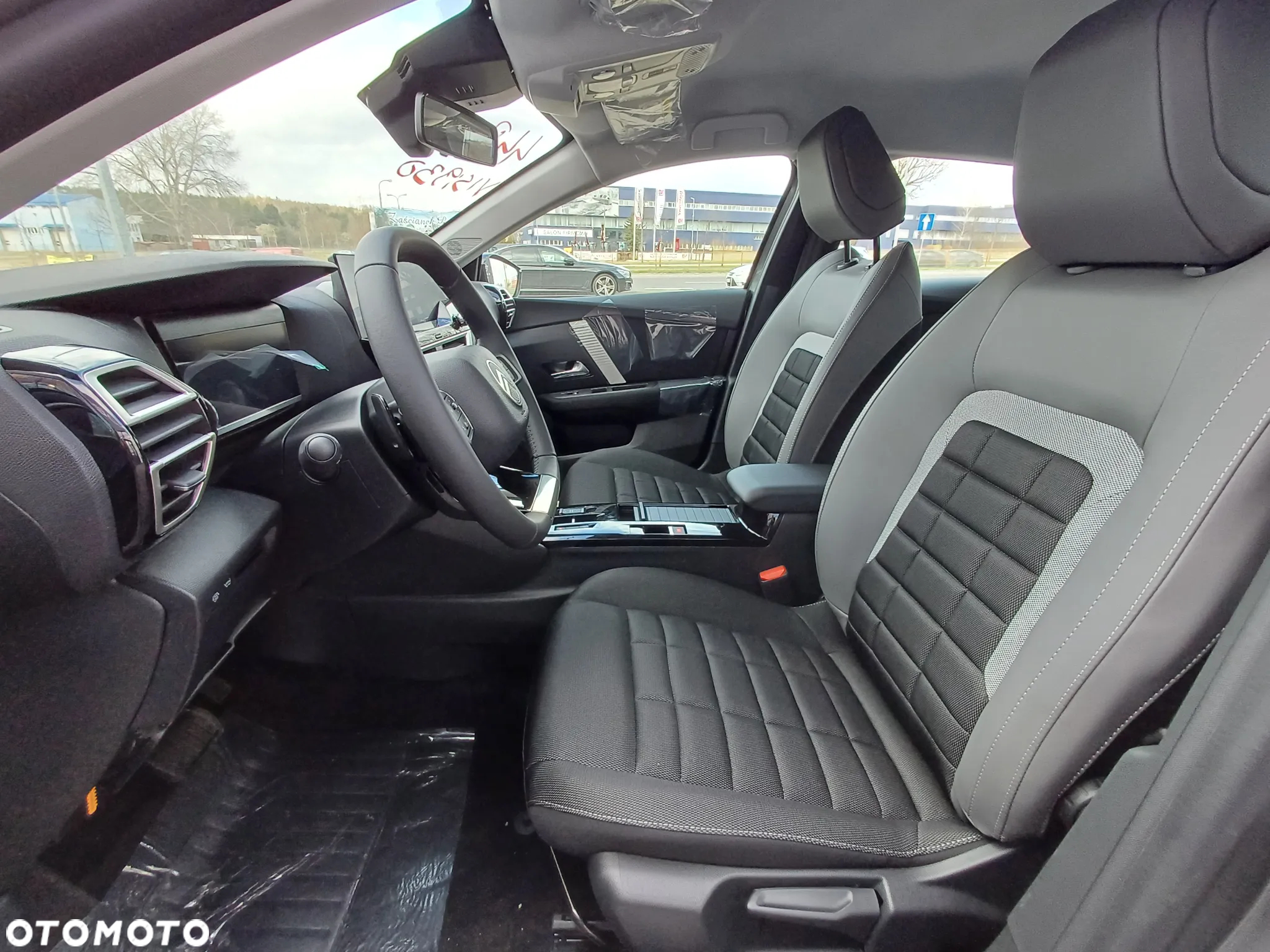 Citroën C4 1.2 PureTech Plus S&S EAT8 - 6