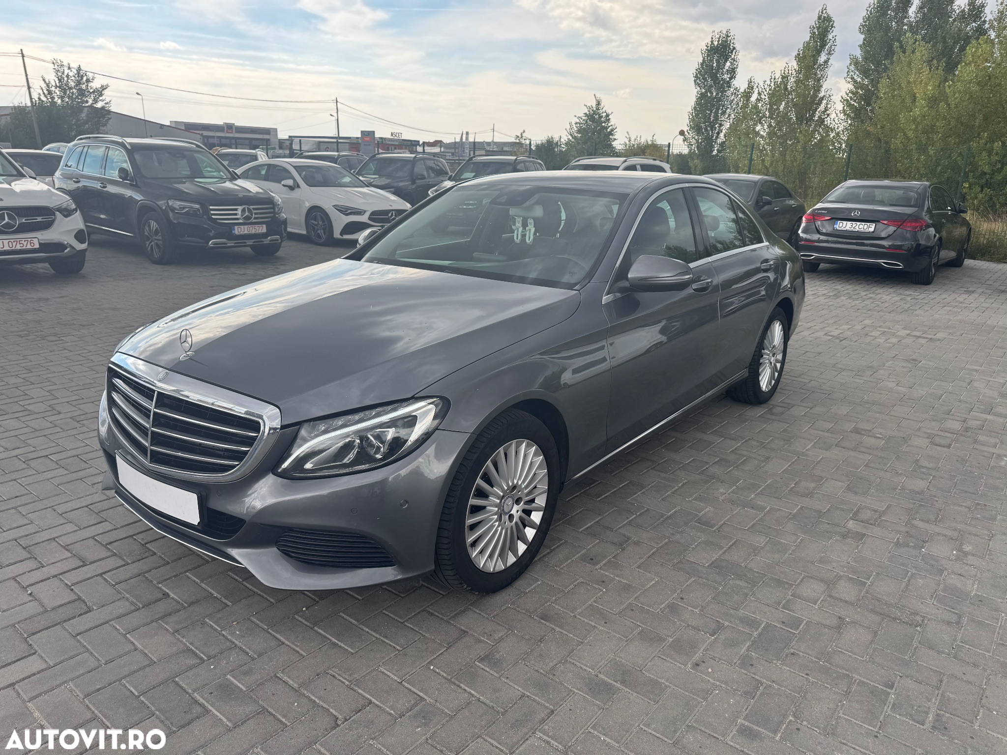 Mercedes-Benz C - 27