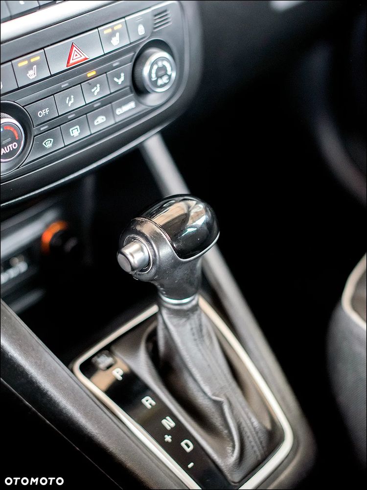 Kia Venga - 29