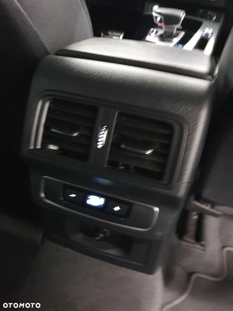 Audi Q5 40 TDI quattro S tronic S line - 20