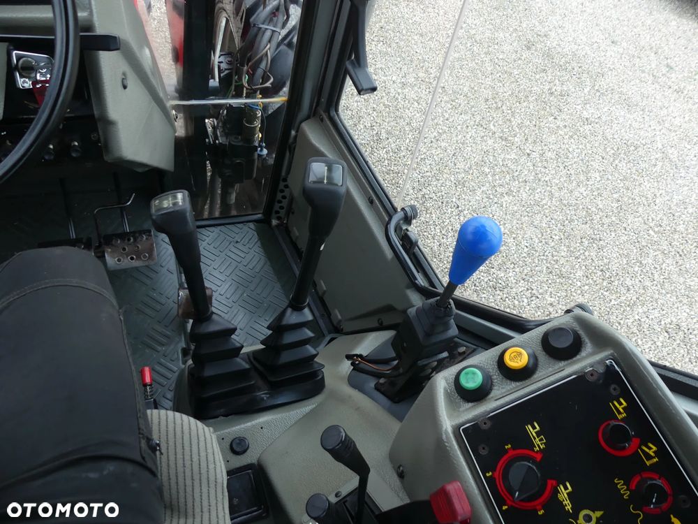 Massey Ferguson 3060 4x4 80 KM - 10