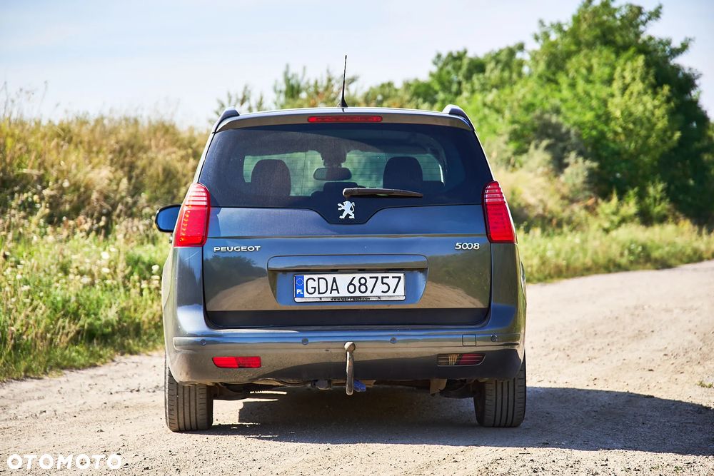 Peugeot 5008 2.0 HDi Premium + - 5