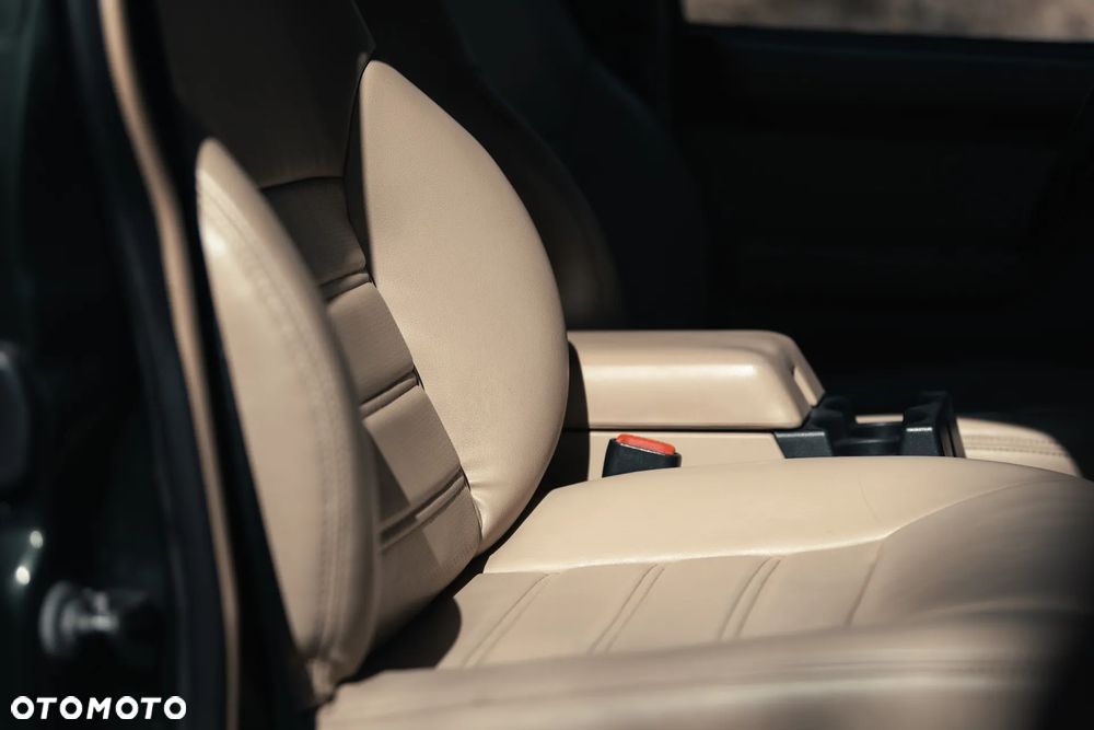Jeep Cherokee 4.0 Limited - 33
