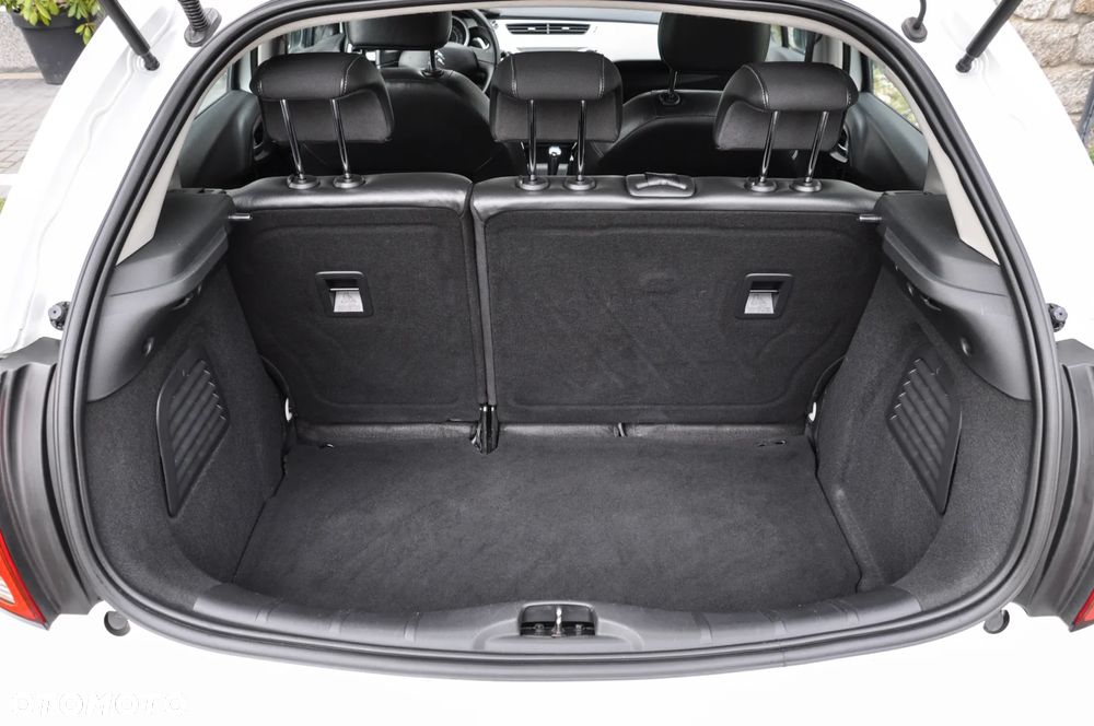 Citroën C3 e-HDi 70 EGS Selection - 32