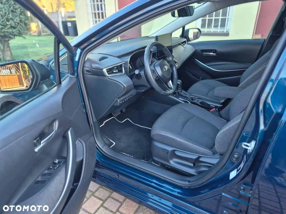 Toyota Corolla 1.8 Hybrid Executive - 18