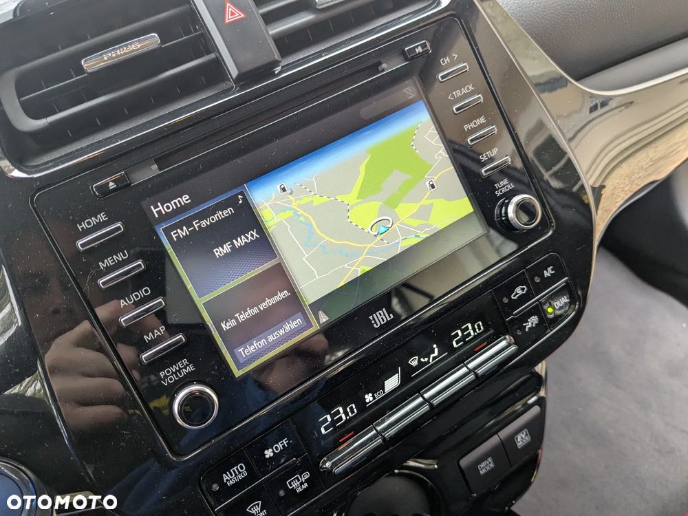 Toyota Prius Hybrid Executive - 30