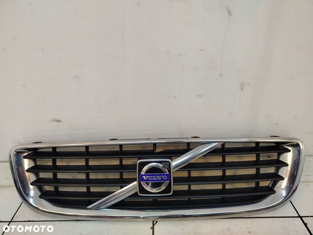 volvo s40 ii lift 07r- grill atrapa chłodnicy - 1