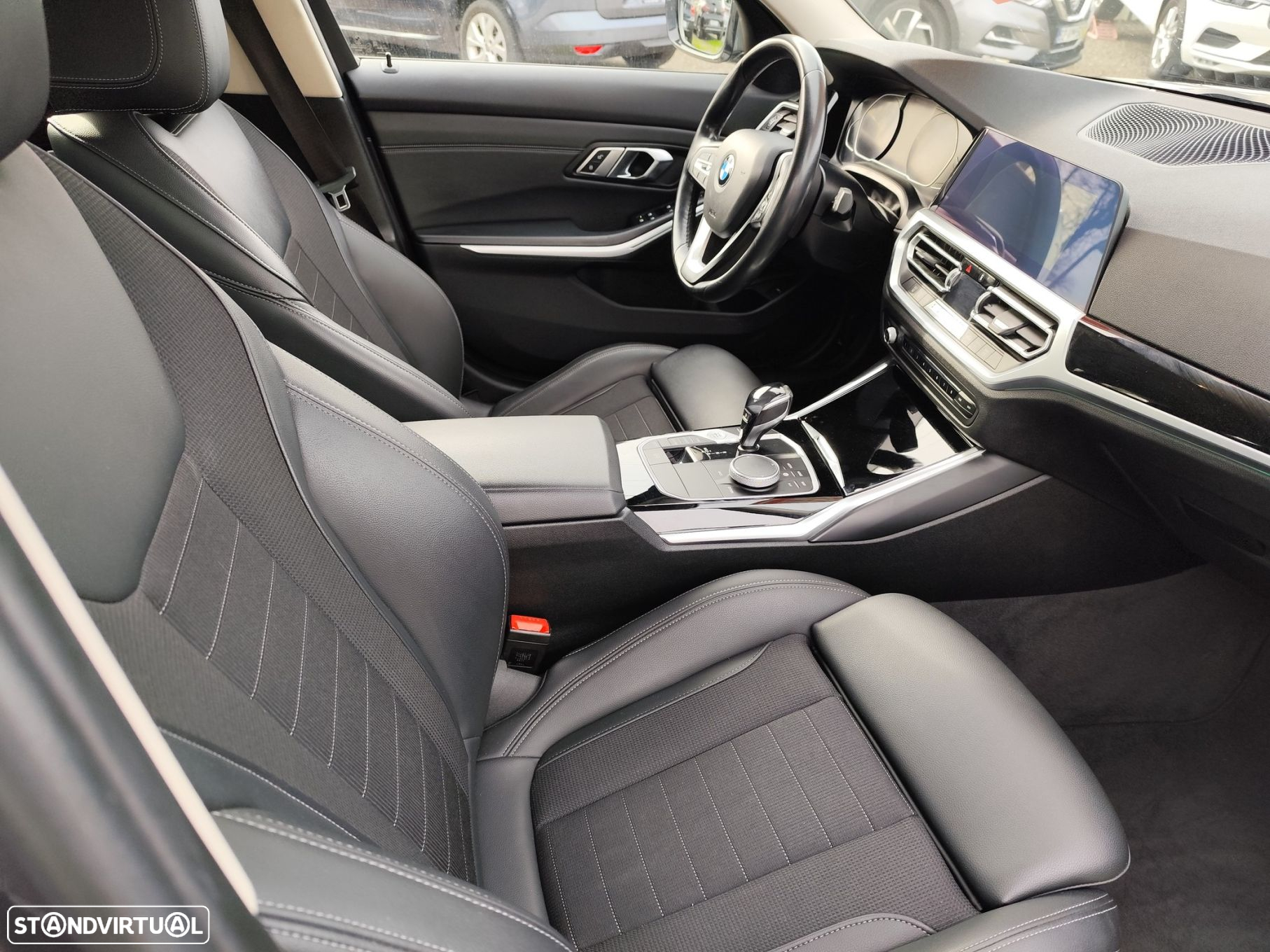 BMW 318 d Touring Line Sport Auto - 25