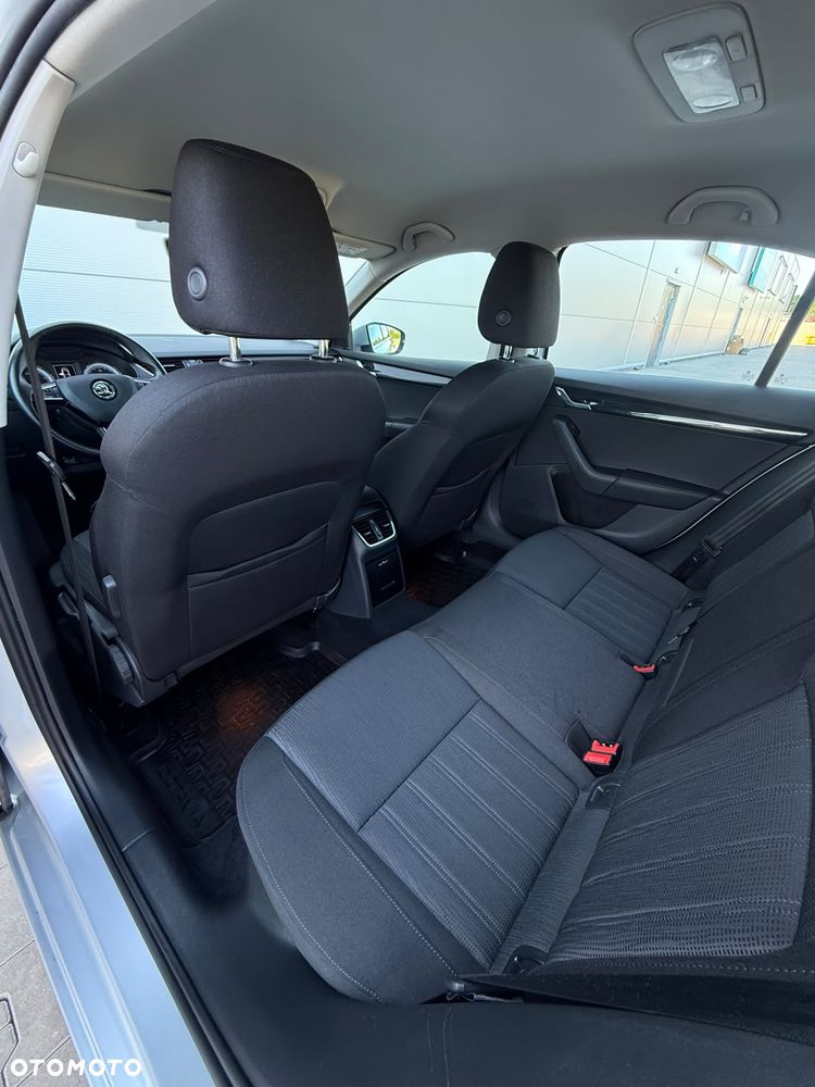 Skoda Octavia 1.4 TSI Style DSG - 27