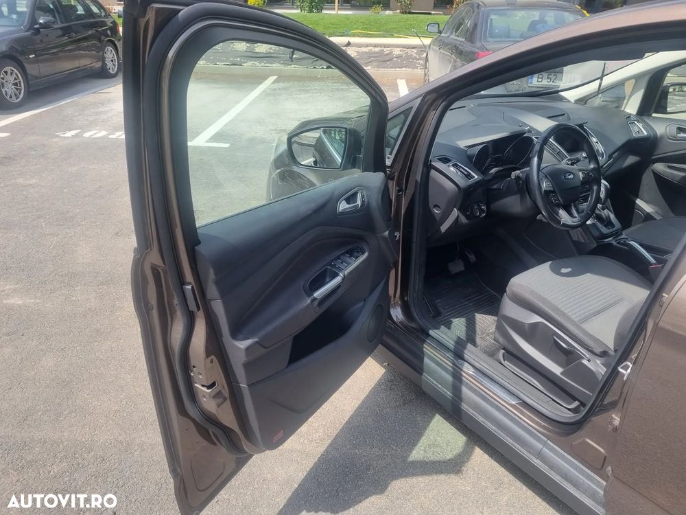 Ford C-Max - 12