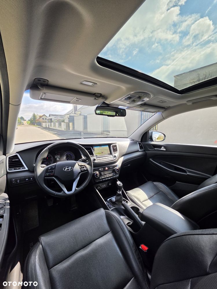 Hyundai Tucson 1.7 CRDI BlueDrive Style 2WD - 20