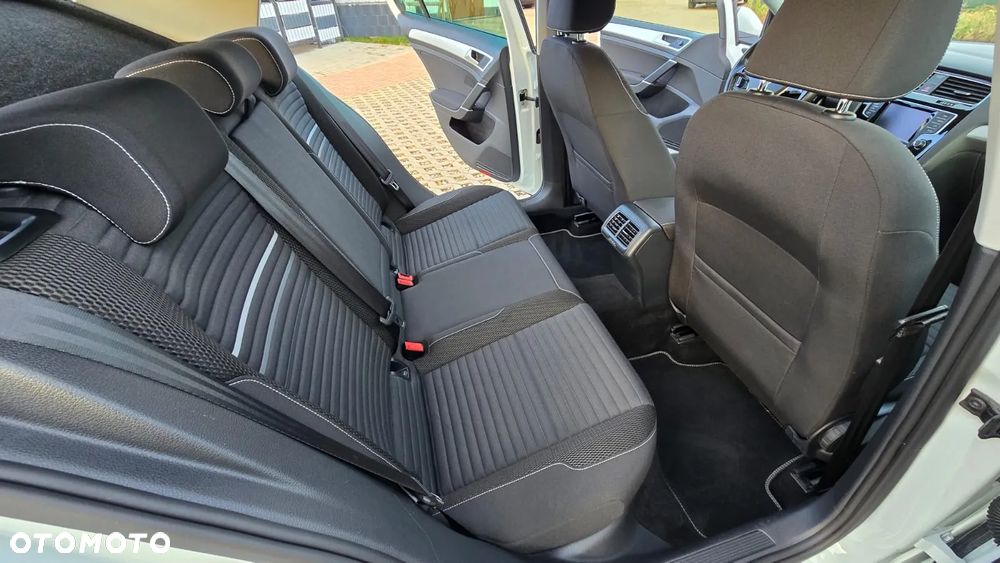 Volkswagen Golf 1.4 TSI BlueMotion Technology Cup - 16