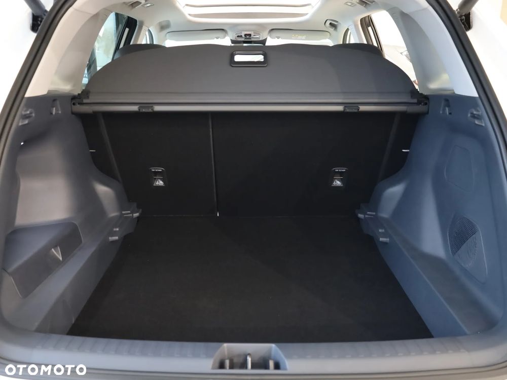 Geely Starray EM-i 1.5 PHEV Max - 17